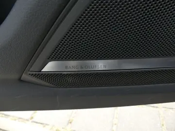 AUDI A6 Avant 50 TFSI e quattro S line PANO MATRIX HU