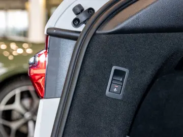 AUDI A6 Avant S line 40 TDI quattro  S tronic AHK HUD