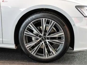 AUDI A6 Avant S line 40 TDI quattro  S tronic AHK HUD