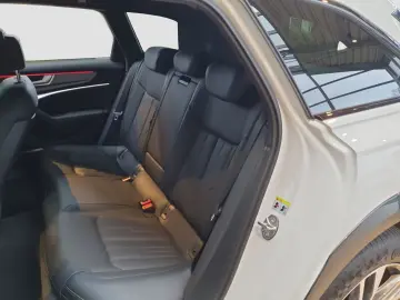 AUDI A6 allroad 50TDI AHK MATRIX PANO LEDER B&O OPTIK