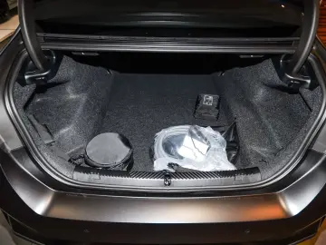 BMW 550 e xDrive M Sport Pro 21