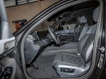 BMW 550 e xDrive M Sport Pro 21