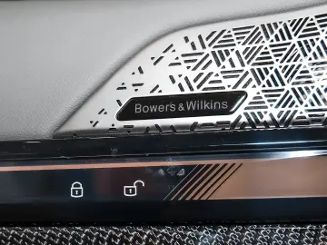 BMW 550 e xDrive M Sport Pro 21