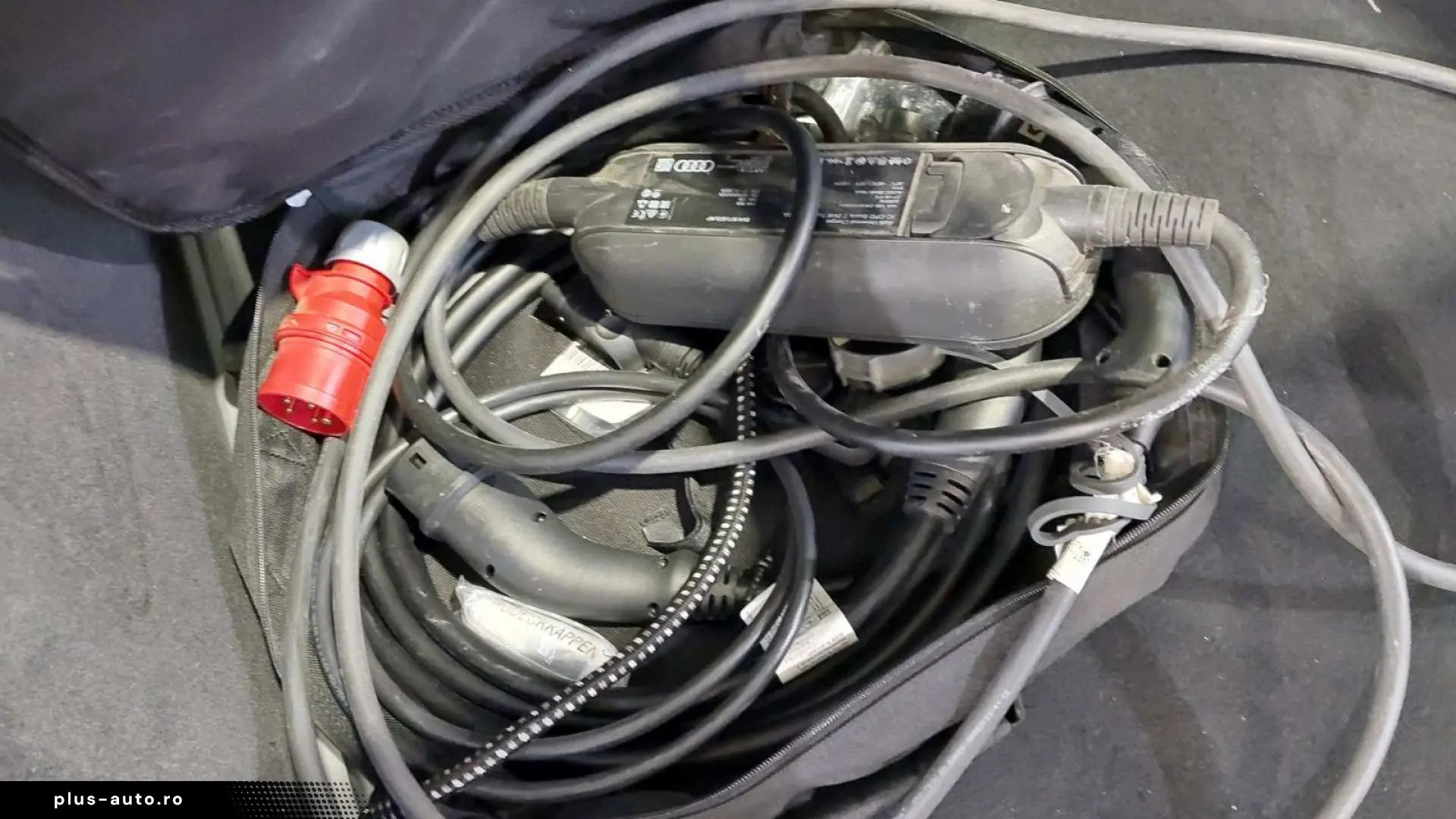 AUDI Q7 55 e qua Matrix 20 Luftfed AHK Virtual Optikp