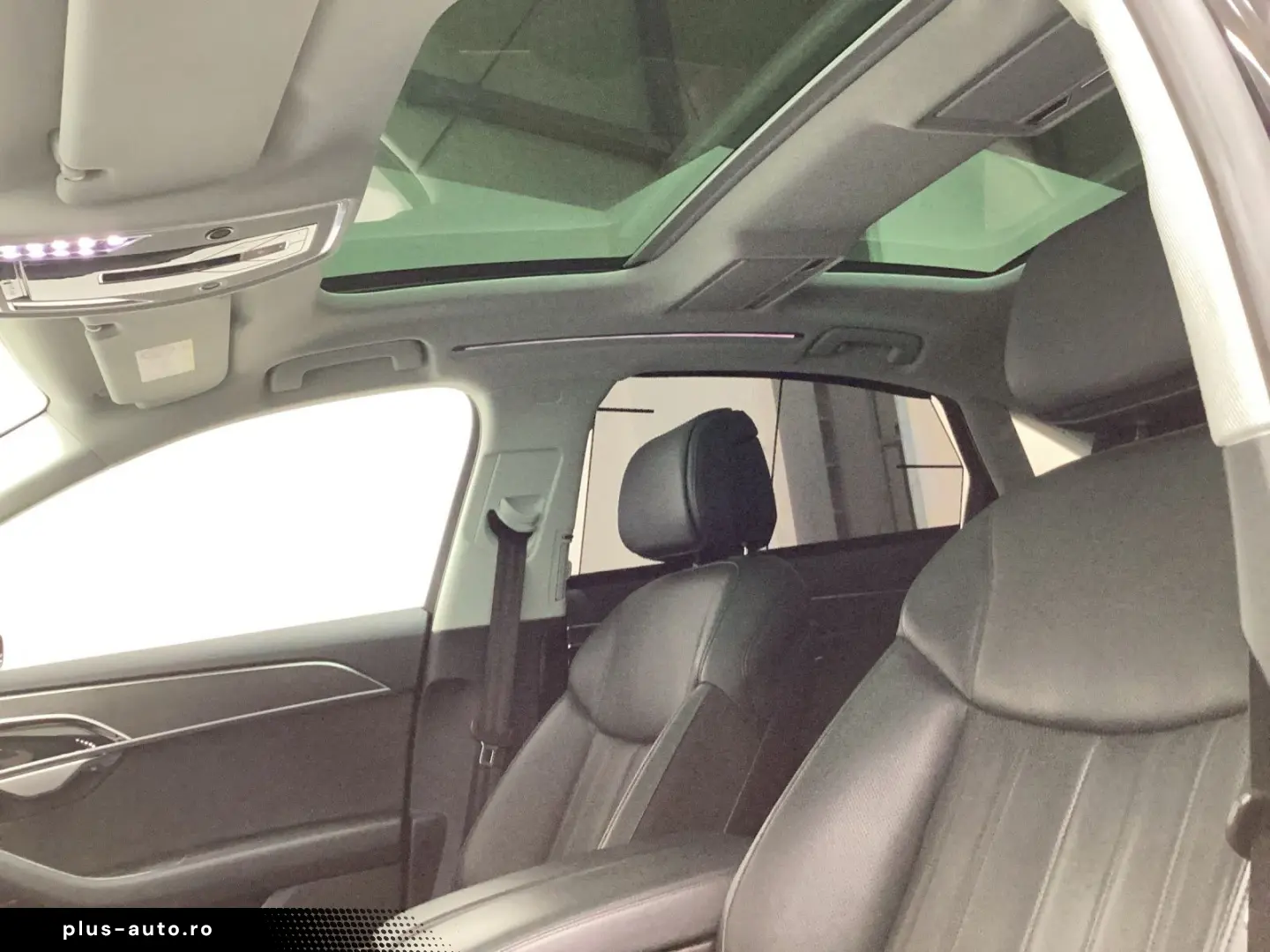 AUDI A8 60 TFSIe Q LANG MATRIX PANO TV STDHZG