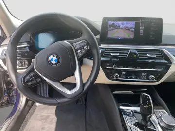 BMW 540d xDrive SoftClose