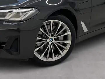 BMW 530e xDrive Driv Assist Prof