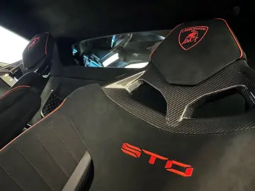 LAMBORGHINI STO Carbon Lifting 20  Sportsitze
