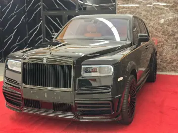 ROLLS ROYCE CULLINAN BLACK BADGE MANSORY