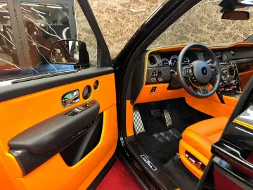 ROLLS ROYCE CULLINAN BLACK BADGE MANSORY