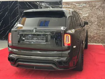 ROLLS ROYCE CULLINAN BLACK BADGE MANSORY