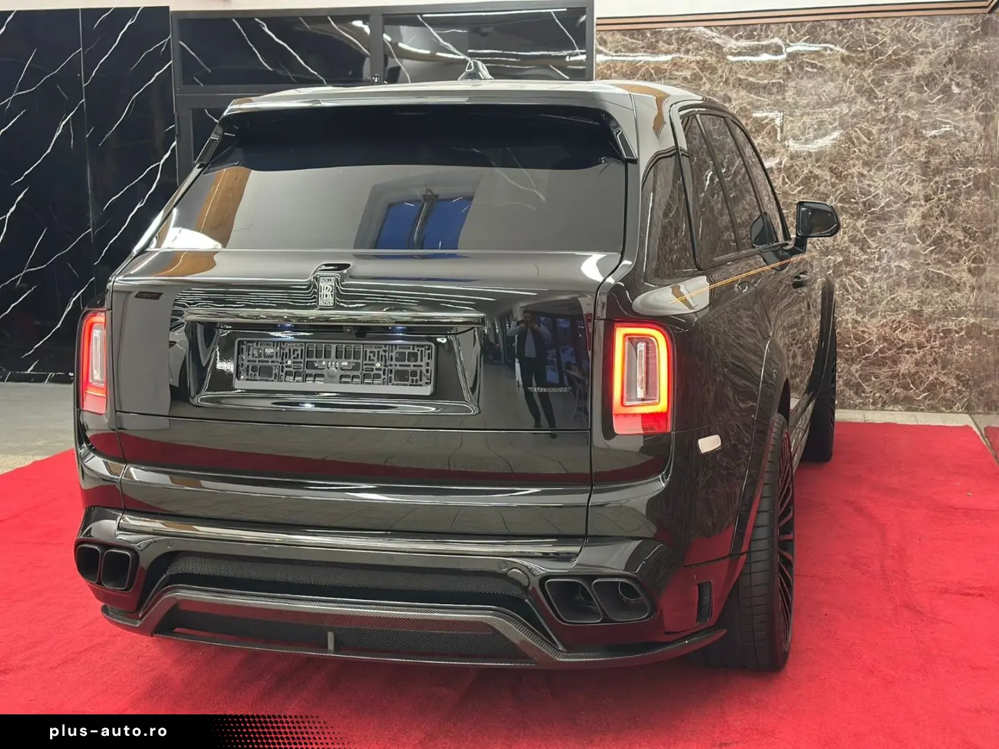 ROLLS ROYCE CULLINAN BLACK BADGE MANSORY