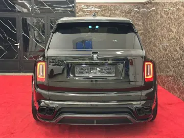 ROLLS ROYCE CULLINAN BLACK BADGE MANSORY