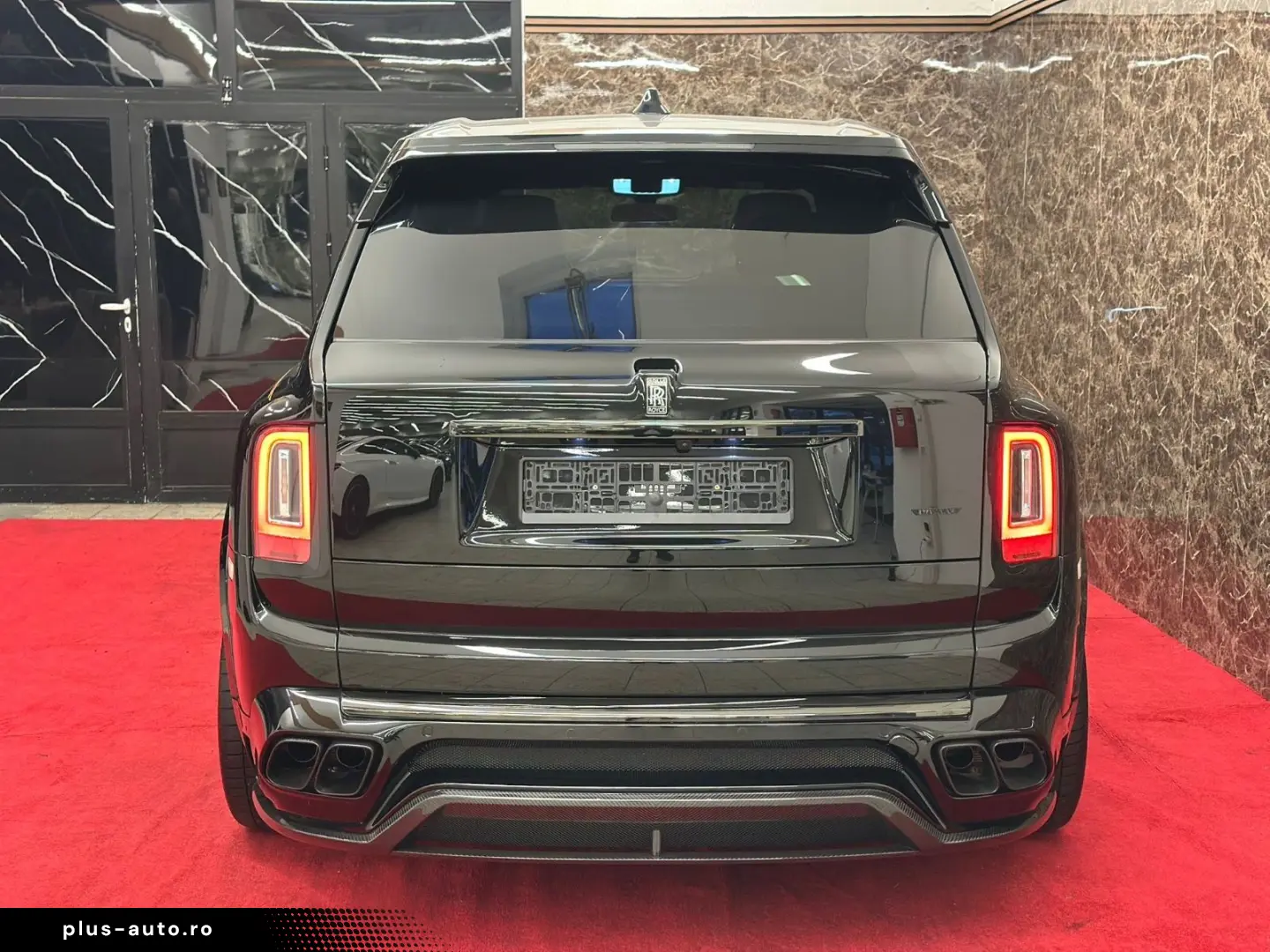 ROLLS ROYCE CULLINAN BLACK BADGE MANSORY