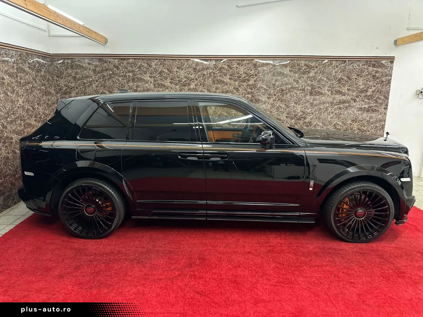 ROLLS ROYCE CULLINAN BLACK BADGE MANSORY