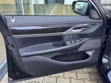 BMW 730d xDrive DA-Pro