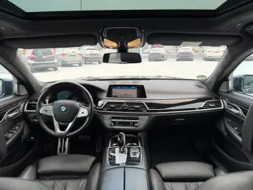 BMW 740d xDrive M Sport