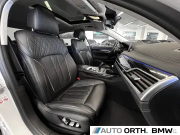 BMW 730d xDrive M-SPORT