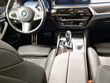 BMW 545e xDrive Limousine M Sport