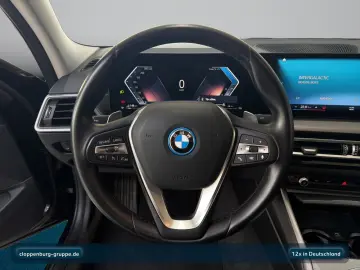 BMW 330e xDrive Limousine