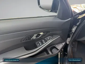 BMW 330e xDrive Limousine