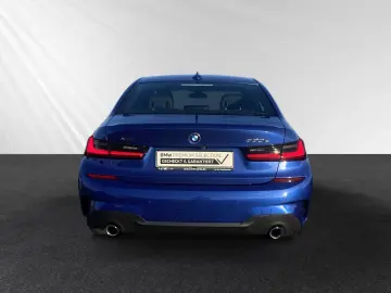 BMW 330e xDrive M Sport