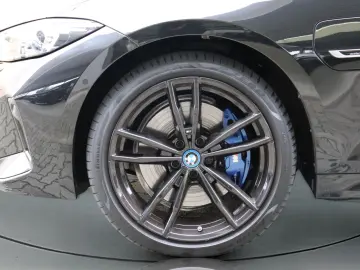 BMW 330e xDrive Limousine M Sport