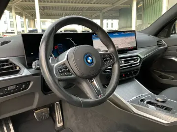 BMW 330e xDrive Limousine M Sport