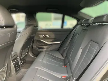 BMW 330e xDrive Limousine M Sport