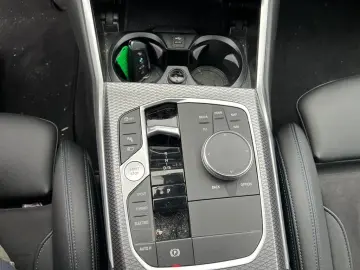 BMW 330e xDrive M Sport