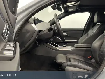 BMW 330e A xDrive Lim M-Sport