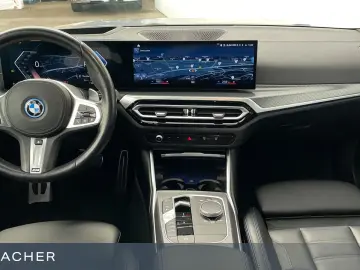 BMW 330e A xDrive Lim M-Sport