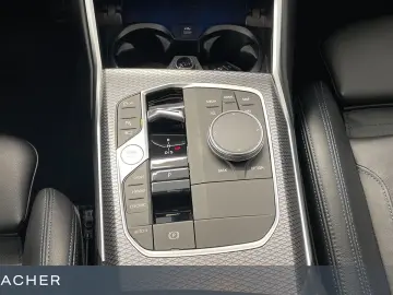 BMW 330e A xDrive Lim M-Sport