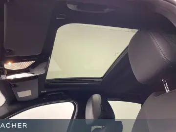 BMW 330e A xDrive Lim M-Sport