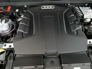 AUDI Q7 50 TDI FL S line Sport 7S Matrix Pano B&O AHK