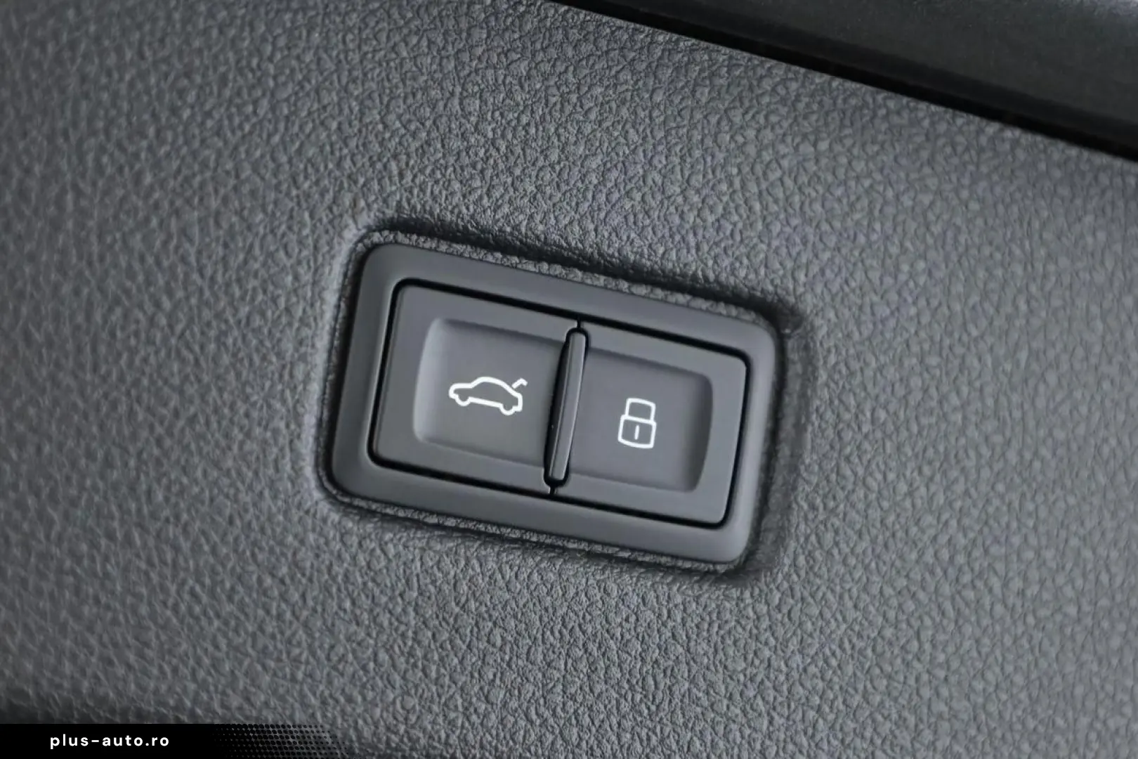 AUDI Q7 50 TDI FL S line Sport 7S Matrix Pano B&O AHK