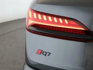 AUDI Q7 50 TDI FL S line Sport 7S Matrix Pano B&O AHK