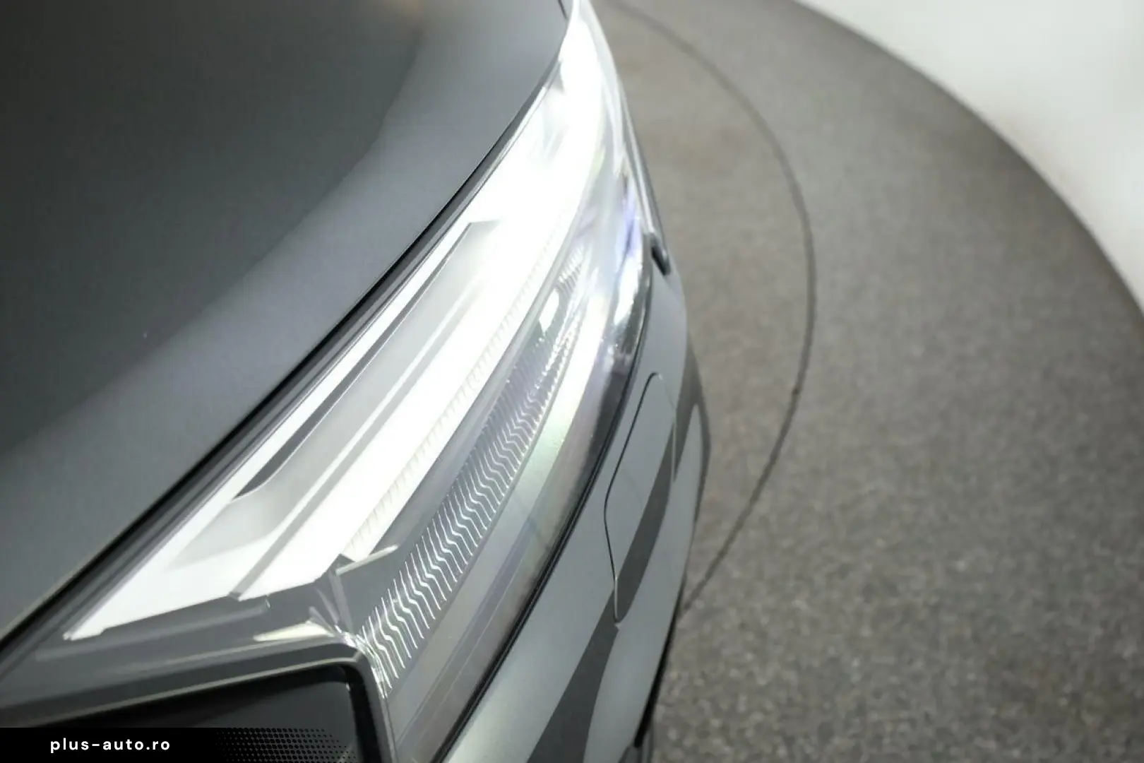 AUDI Q7 50 TDI FL S line Sport 7S Matrix Pano B&O AHK