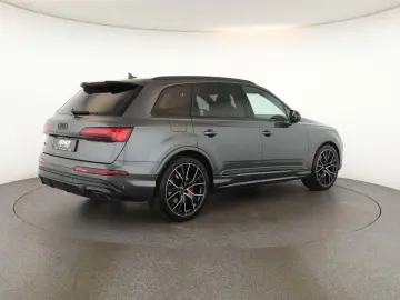 AUDI Q7 50 TDI FL S line Sport 7S Matrix Pano B&O AHK