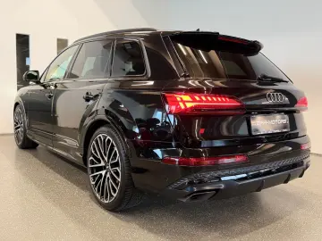 AUDI Q7 55TFSI QUATTRO 3xS-LINE ALLRADLENKUNG HUD AHK
