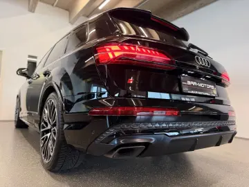 AUDI Q7 55TFSI QUATTRO 3xS-LINE ALLRADLENKUNG HUD AHK