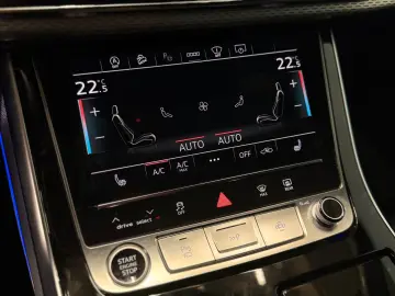 AUDI Q7 55TFSI QUATTRO 3xS-LINE ALLRADLENKUNG HUD AHK