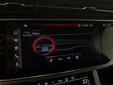 AUDI Q7 55TFSI QUATTRO 3xS-LINE ALLRADLENKUNG HUD AHK