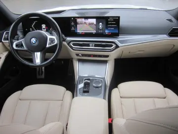 BMW 330e xDrive M SPORT PRO