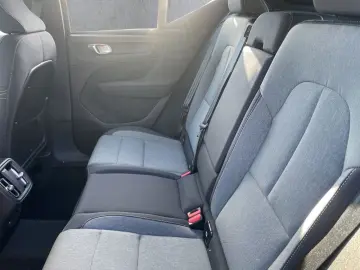 VOLVO XC 40 B4 AWD Plus Dark