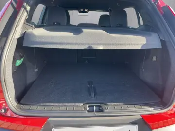 VOLVO XC 40 B4 AWD Plus Dark