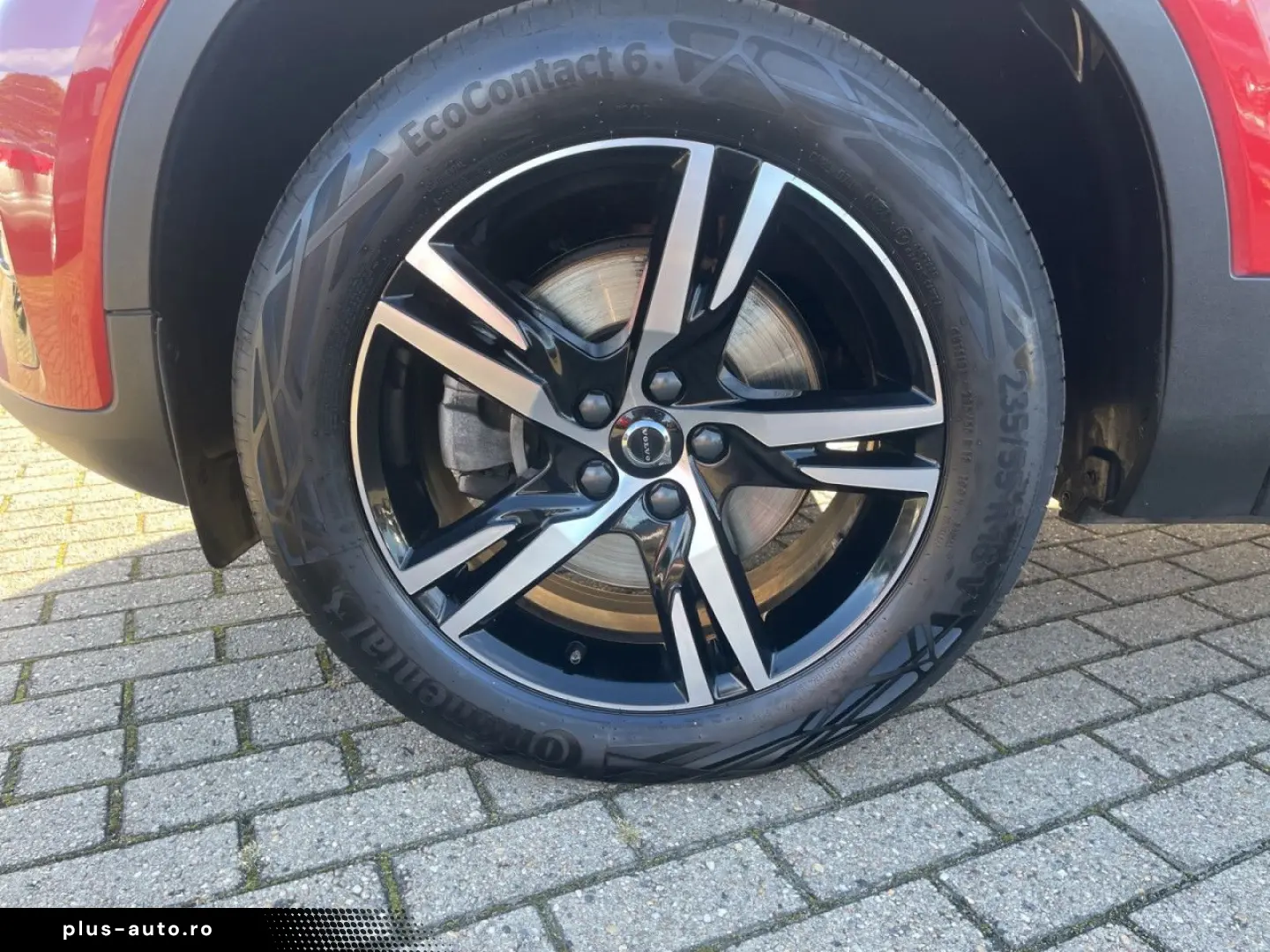 VOLVO XC 40 B4 AWD Plus Dark