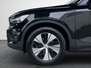 VOLVO XC40 Momentum Pro