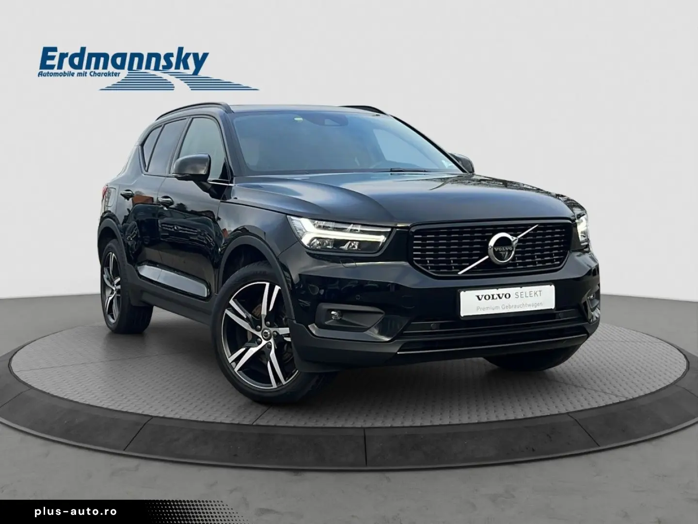 VOLVO XC40 B5 R-Design