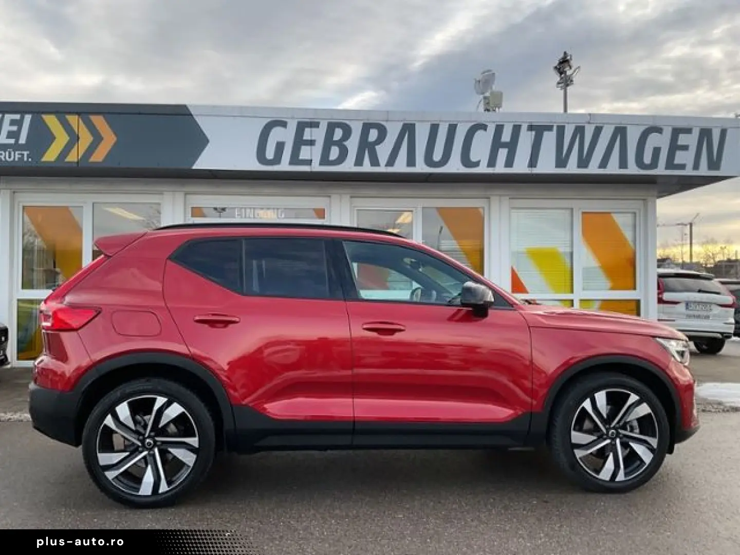 VOLVO XC40 B4 Ultimate Dark